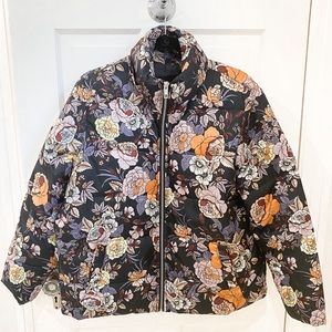 WHO WHAT WEAR Woman’s Floral Puffer Jacket